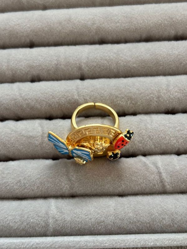 Anello Versace