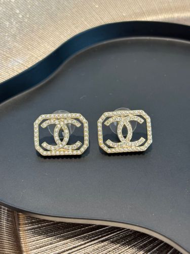  Orecchini Chanel