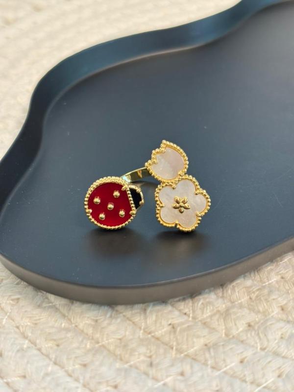 Anello Van Cleef
