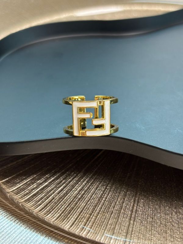 Anello Fendi