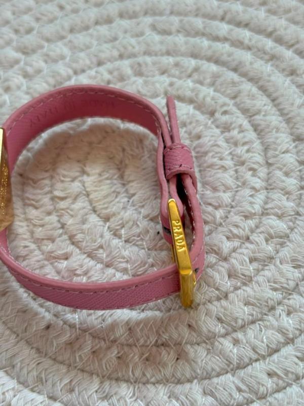 Bracciale Prada in pelle 