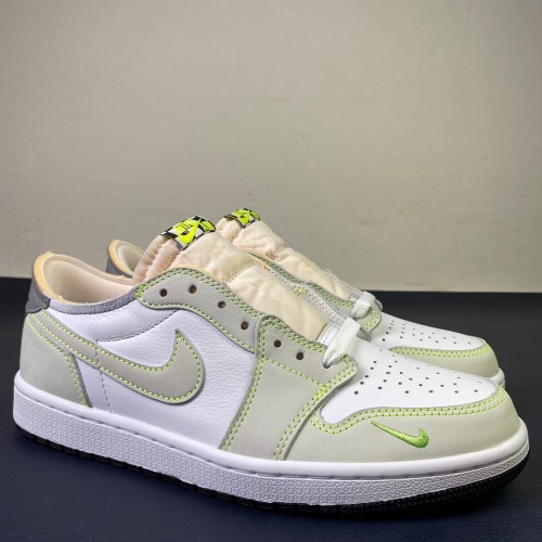 Jordan 1 Retro Low White Ghost Green Black DM7837-103
