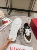 Men Women 𝑉*𝐴𝐿𝐸𝑁𝑇𝐼𝑁𝑂 Top Sneakers