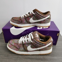 N*ike SB Dunk Low Paisley DH7534-200