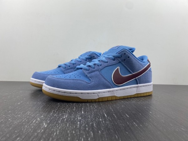 N*ike SB Dunk Low “Phillies” DQ4040-400
