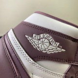 Air Jordan 1 Retro High DZ5485-105