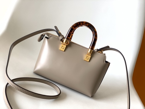 F*endi Bag Top Quality 17*18*8CM