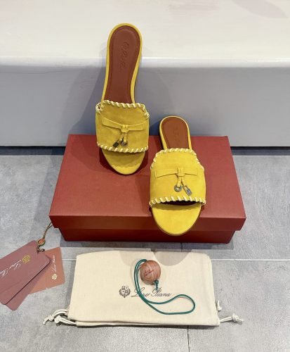 Women L*oro P*iana Top Sandals