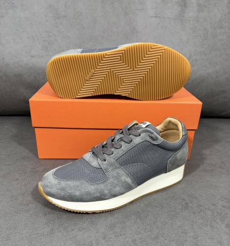 Men H*ermes Top Sneaker