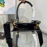 P*rada Top Bag 17*19*6CM