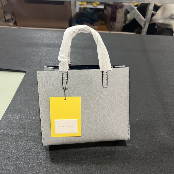 M*ARC J*ACOBS Top Bag 23*20*10CM