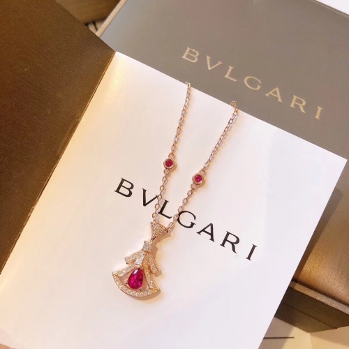 Necklace001