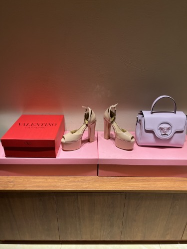 Women V*alentino Top Sandals