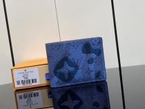 L*ouis V*uitton Top Wallets