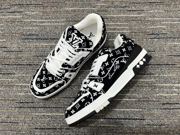 Men L*ouis V*uitton Top Sneakers