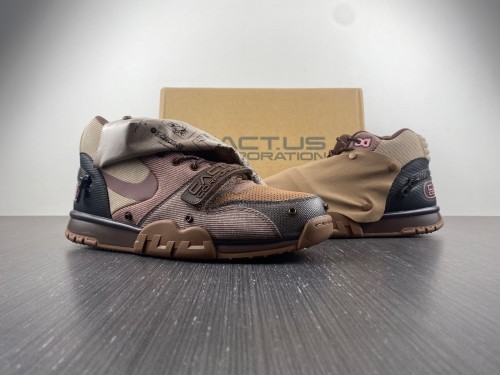 T*ravis S*cott x N*ike Air Trainer 1 DR7515-200