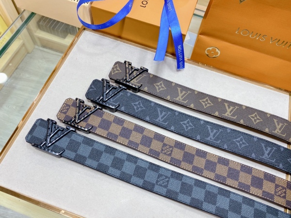 L*ouis V*uitton Belts Top Version