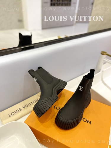 Women L*ouis V*uitton Top Sneakers