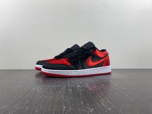 Air Jordan 1 LOW OG WMNS Satin Bred FD4810-061