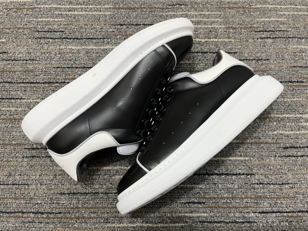 A*lexander M*cqueen Top Quality Sneakers