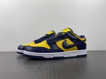N*ike SB Dunk Low Michigan DD1391-700