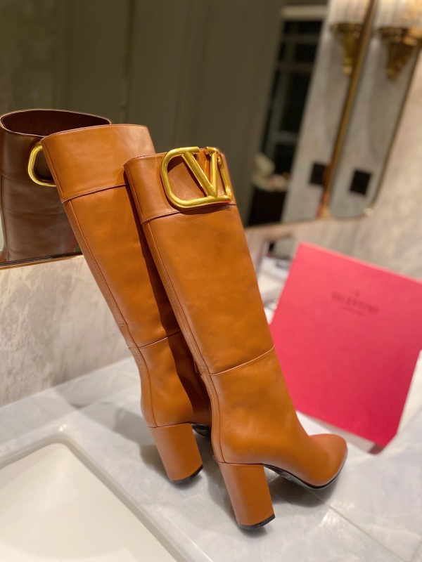 Women 𝑉*𝐴𝐿𝐸𝑁𝑇𝐼𝑁𝑂 Top Sneakers