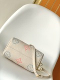 L*ouis V*uitton Bag Top Quality 20.5*13.5*12CM