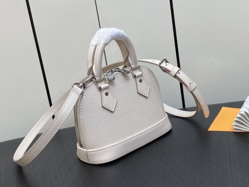 L*ouis V*uitton Top Bag 18*12*8CM