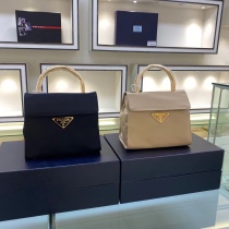 P*rada Top Bag 21*16*7CM