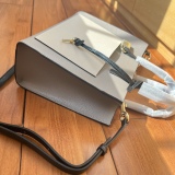 M*ARC J*ACOBS Top Bag 23*20*10CM