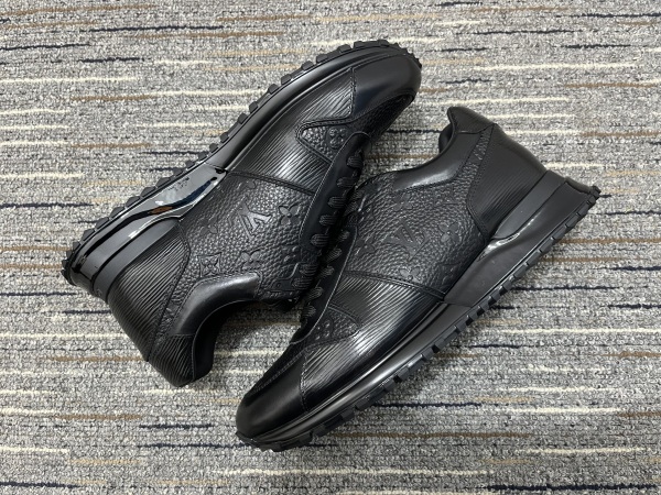 Men L*ouis V*uitton Top Sneakers