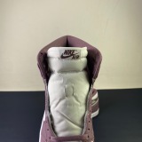 Air Jordan 1 Retro High DZ5485-105