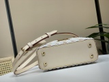 L*ouis V*uitton Top Bag 21 * 14 * 8CM