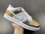 N*IKE DUNK LOW WMNS “Metallic” DH4403-700