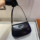P*rada Bag Top Quality 23*18*4CM