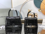 B*alenciaga Bag Top Quality