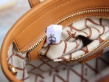 M*CM Bag Top Quality 18.5*19*9.5cm