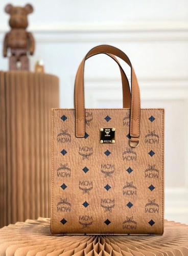 M*CM Bag Top Quality 8.5*19*22CM