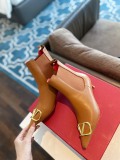 Women 𝑉*𝐴𝐿𝐸𝑁𝑇𝐼𝑁𝑂 Top Sneakers