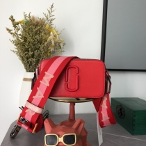 M*ARC J*ACOBS Top Bag 19*12*6CM