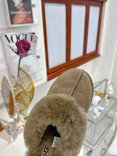 Women U*GG Top Sneaker