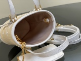 L*ouis V*uitton Top Bag 13*17*9CM