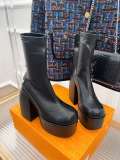 Women N*aked W*olfe Top Quality Sneaker