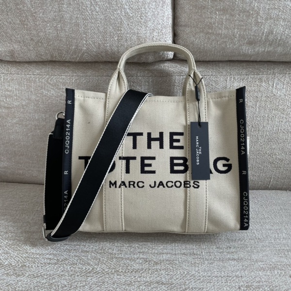 M*ARC J*ACOBS Top Bag 26*22*11CM