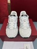 Men 𝑉*𝐴𝐿𝐸𝑁𝑇𝐼𝑁𝑂 Top Sneakers