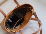 M*CM Bag Top Quality 18.5*19*9.5CM