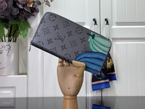 L*ouis V*uitton Top Wallets 10*20*2CM