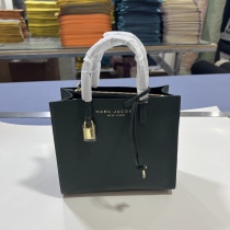 M*ARC J*ACOBS Top Bag 23*20*10CM