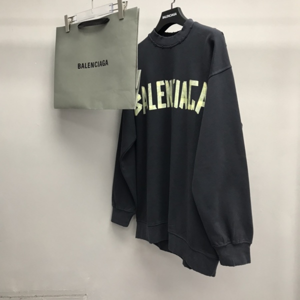 B*alenciaga Top Quality Clothes