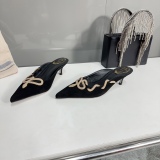 Women R*ᴇɴᴇ C*ᴀᴏᴠɪʟʟᴀ Top Sandals